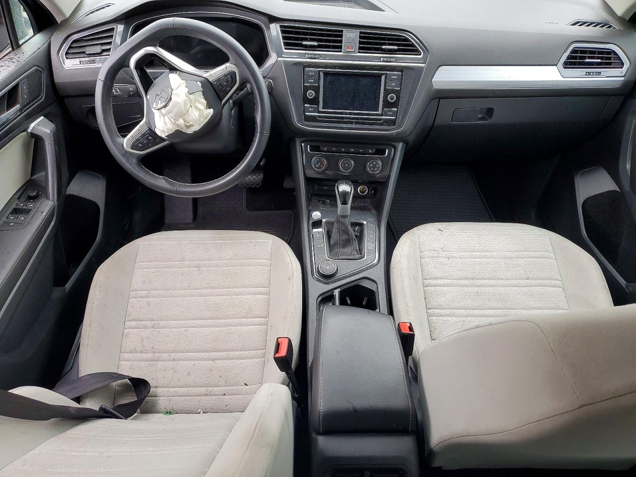 Volkswagen Tiguan S