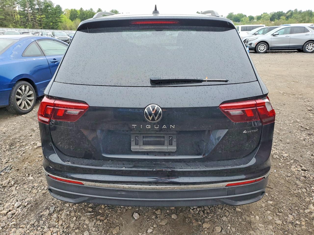 Volkswagen Tiguan S