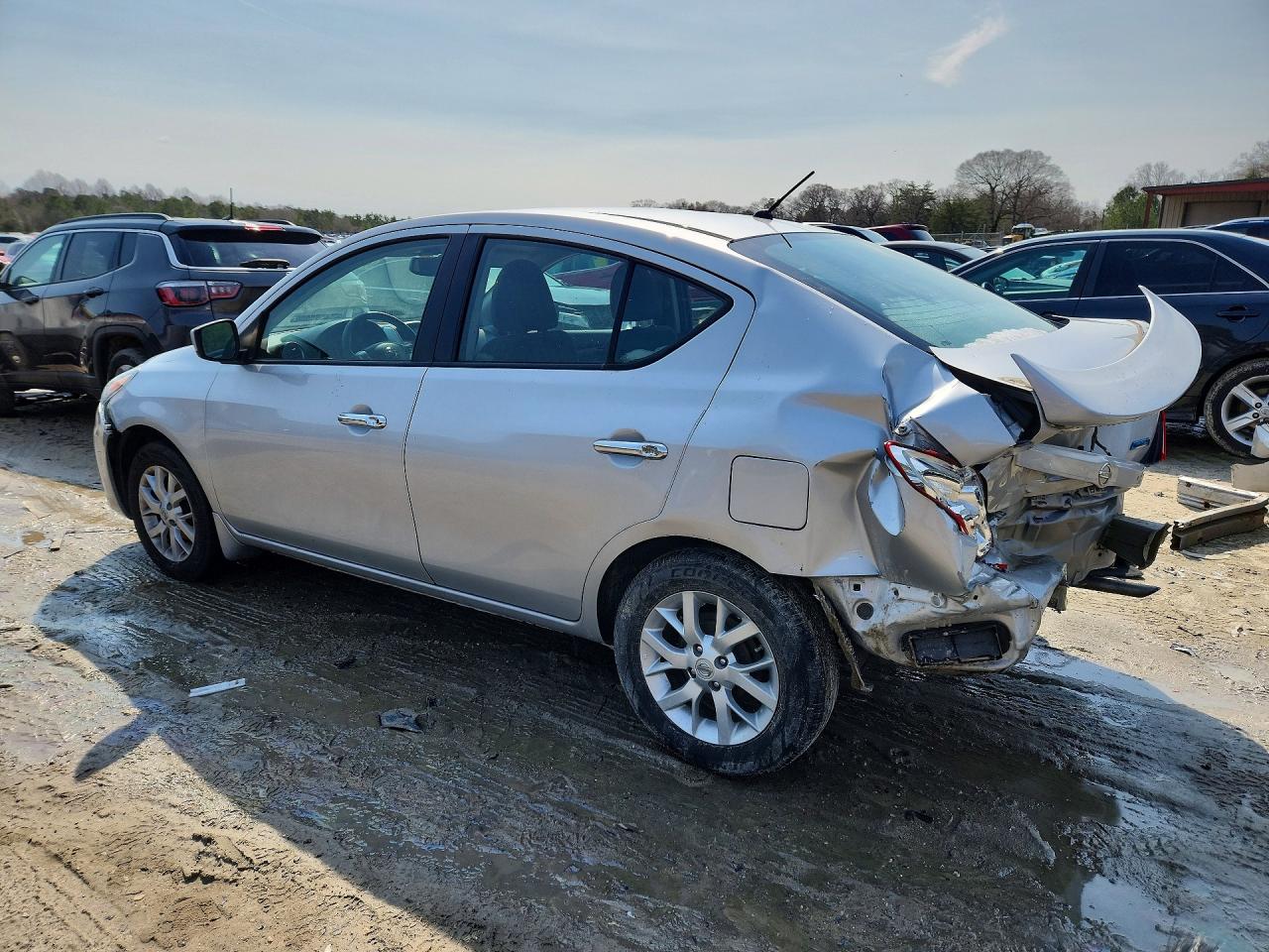 Nissan Versa 1.6 Sv