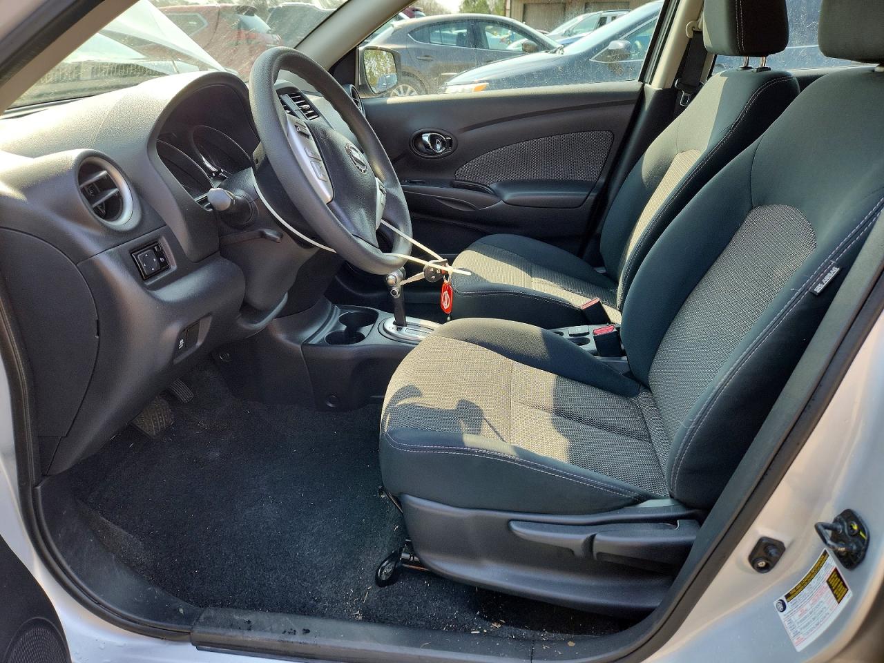 Nissan Versa 1.6 Sv