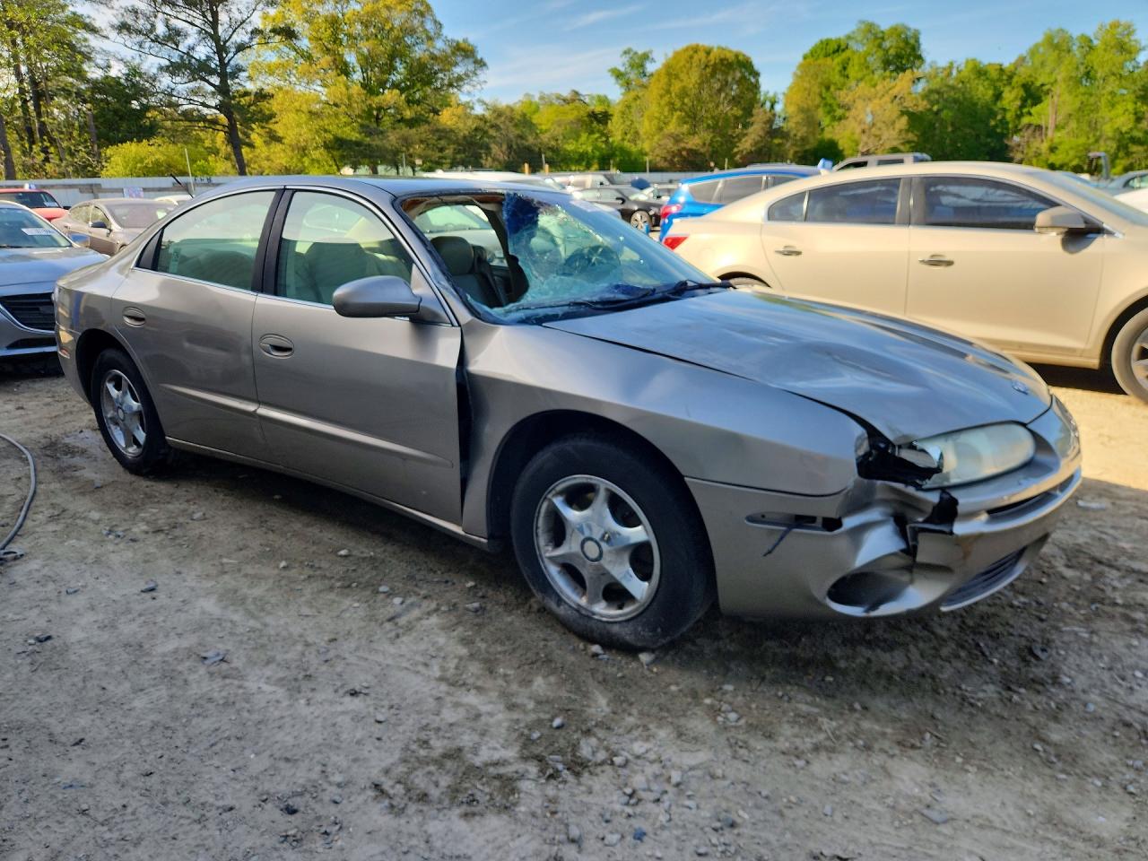 Oldsmobile Aurora
