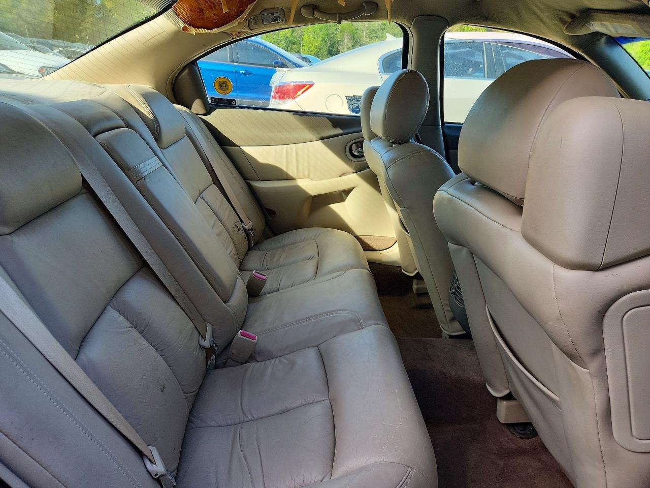 Oldsmobile Aurora