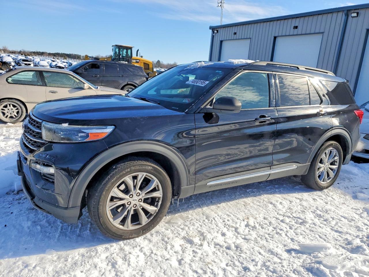 Salvage Ford Explorer Image