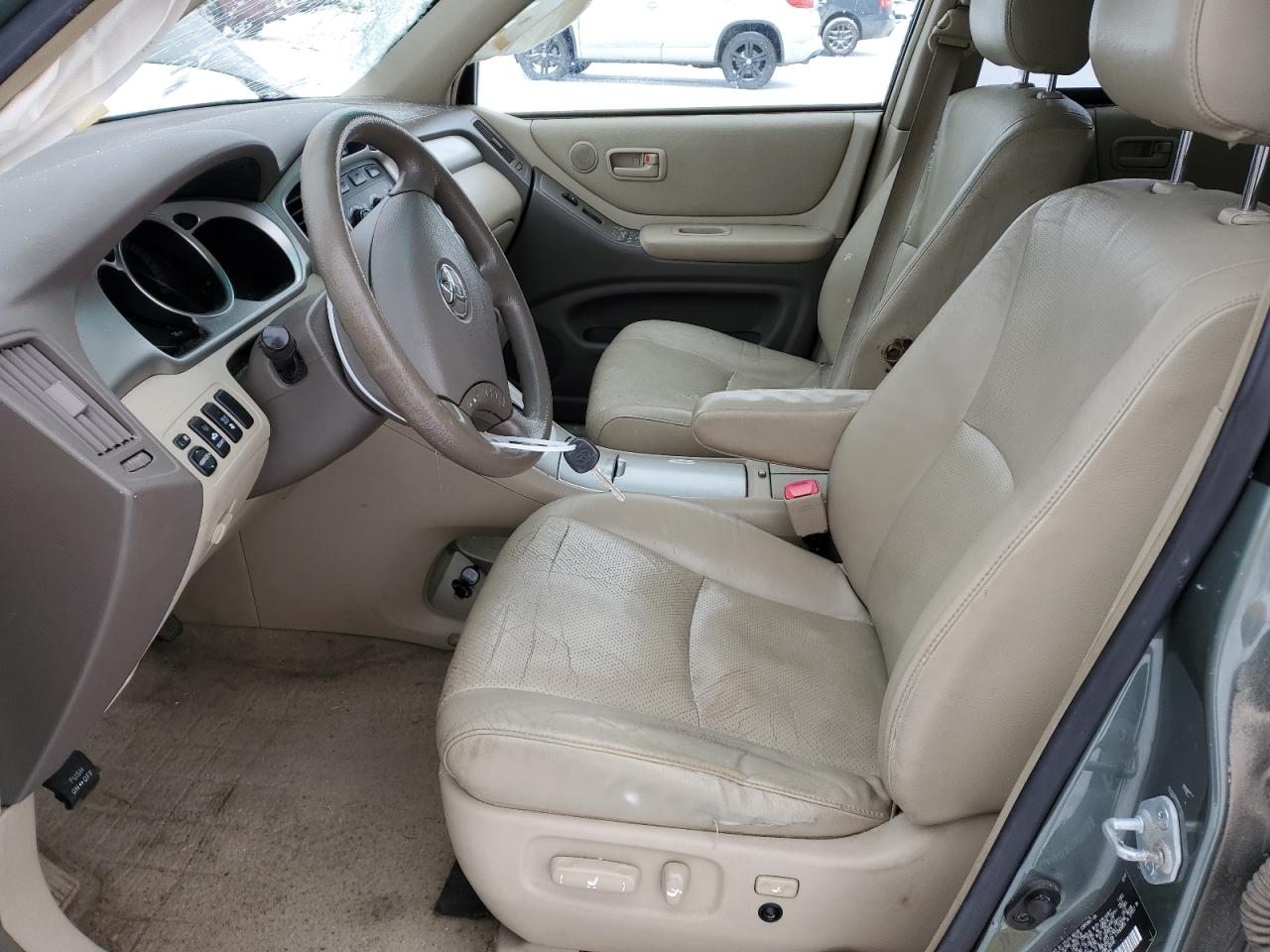 Toyota Highlander Base