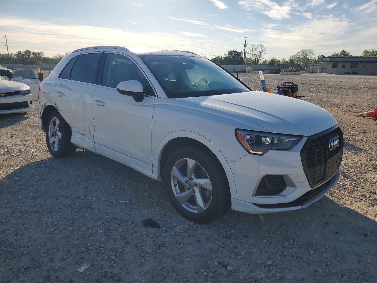Audi Q3 Premium