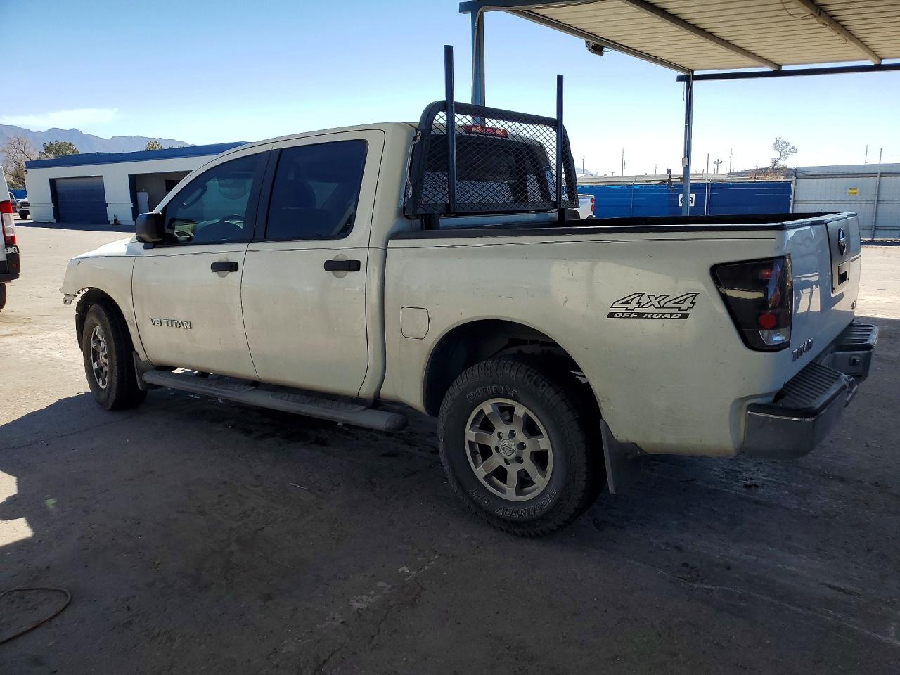 Nissan Titan