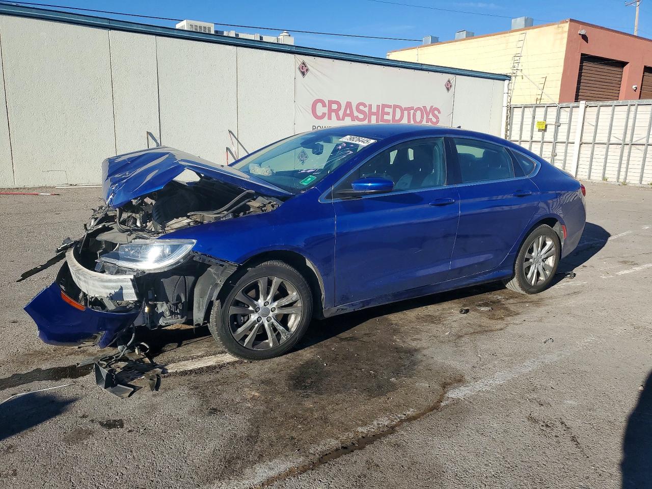 Salvage Chrysler 200 Image