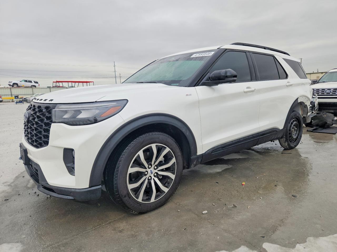 Salvage Ford Explorer Image