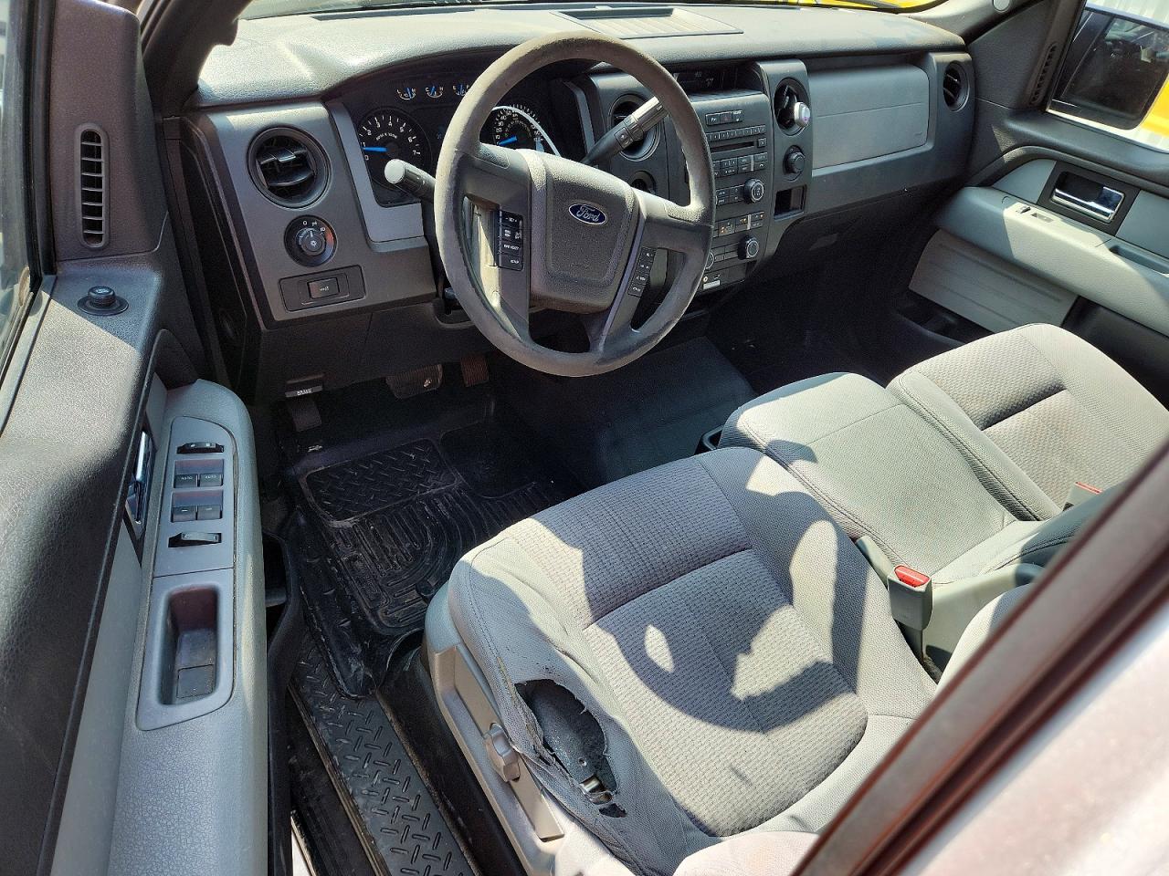 Ford F-150 Super Cab
