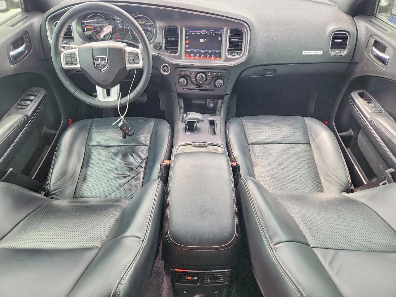 Dodge Charger Sxt