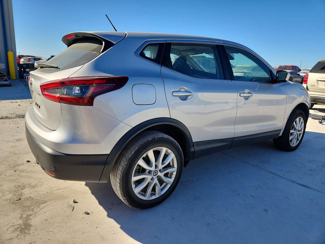 Nissan Rogue S