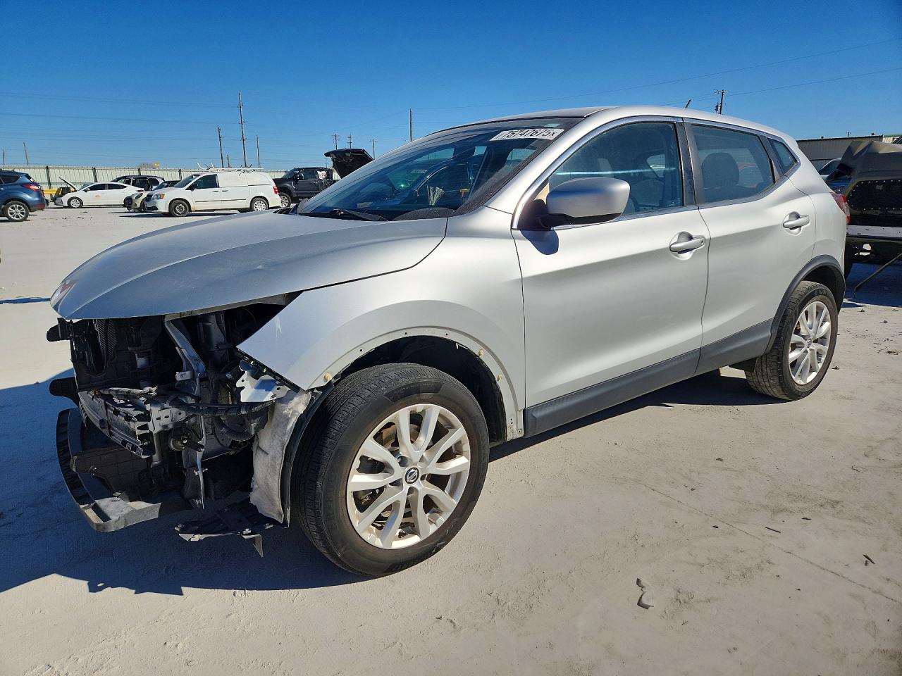 Salvage Nissan Rogue Image