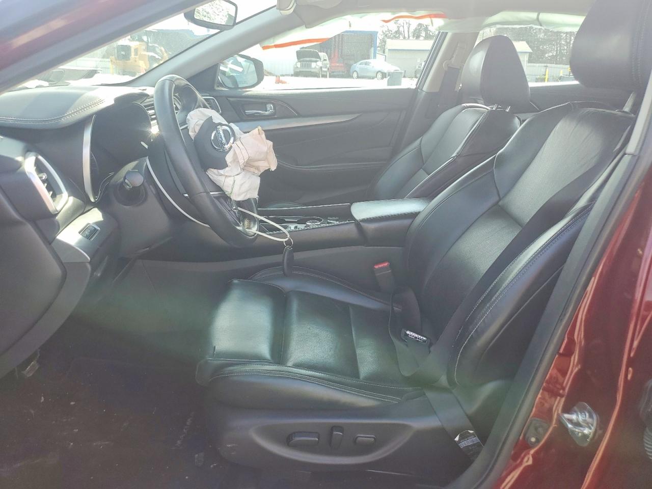 Nissan Maxima