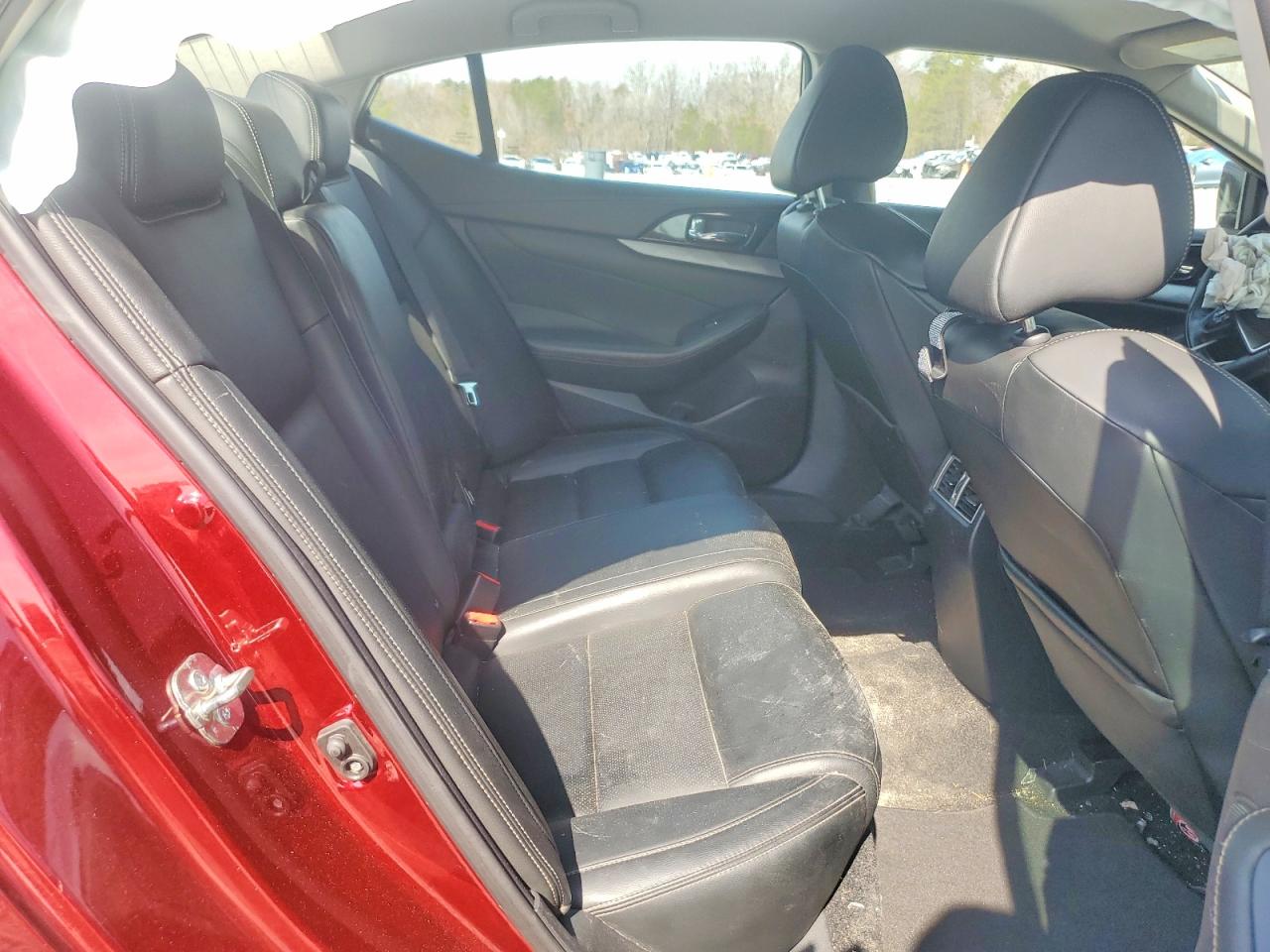 Nissan Maxima