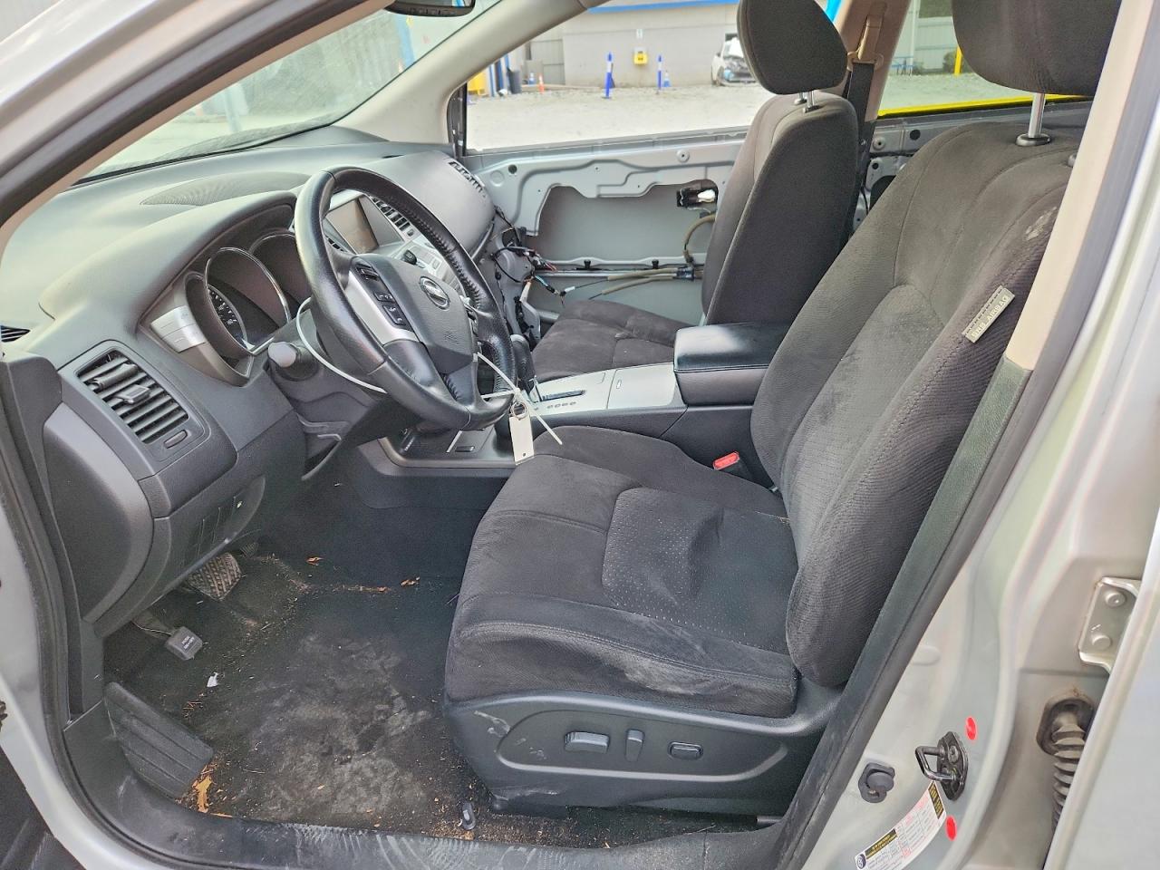 Nissan Murano S