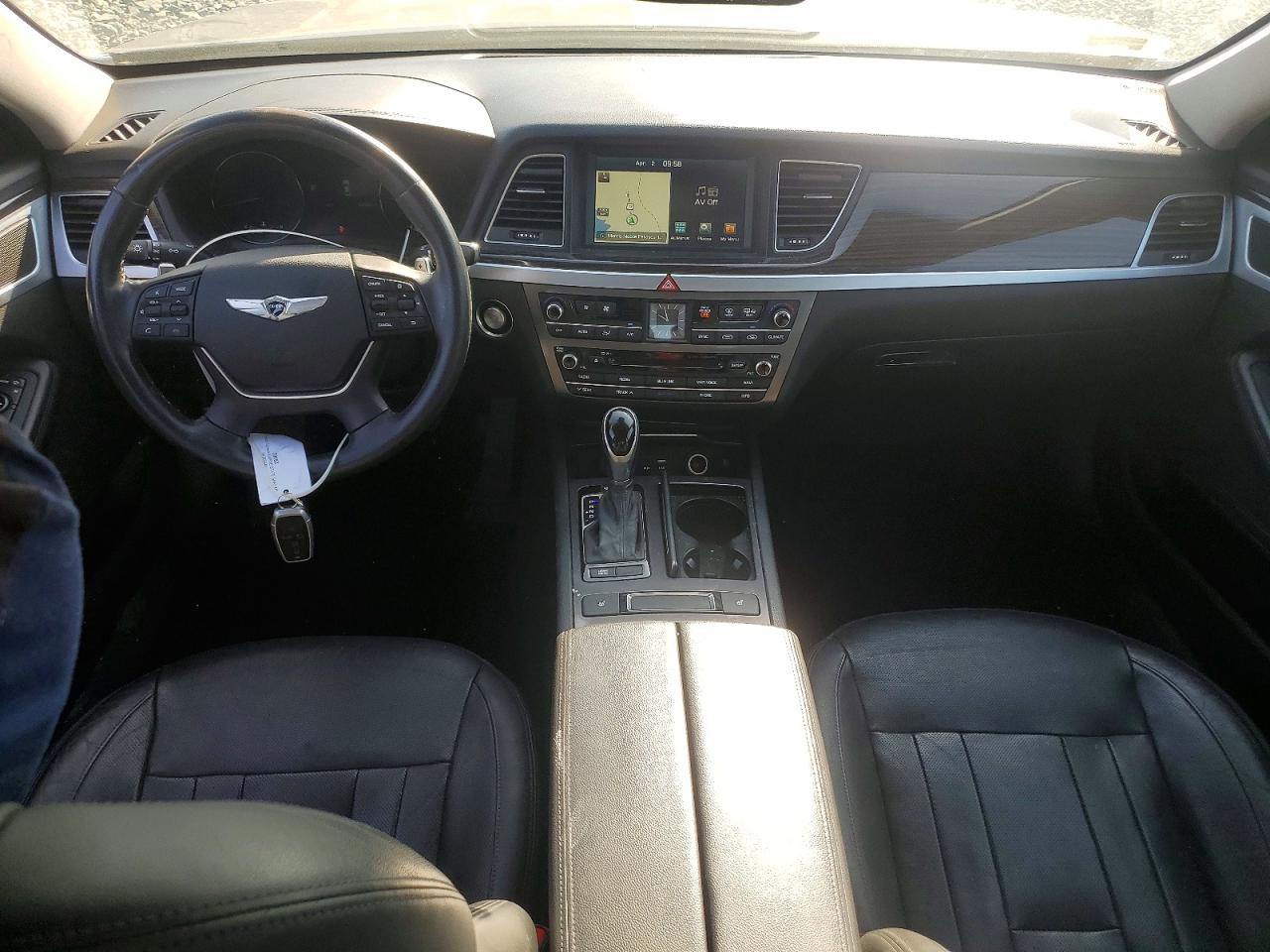 Hyundai Genesis 3.8l
