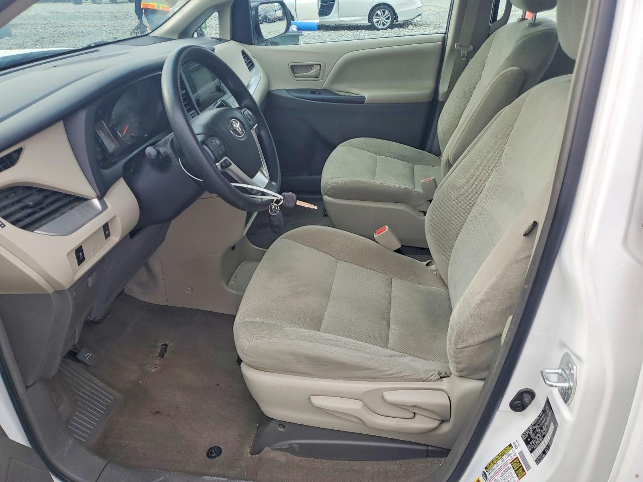 Toyota Sienna L 7-passenger
