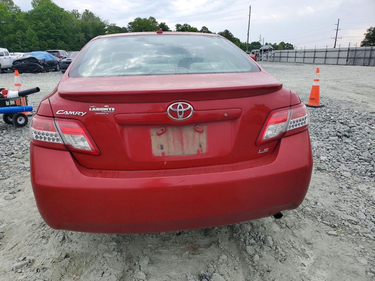 Toyota Camry Le