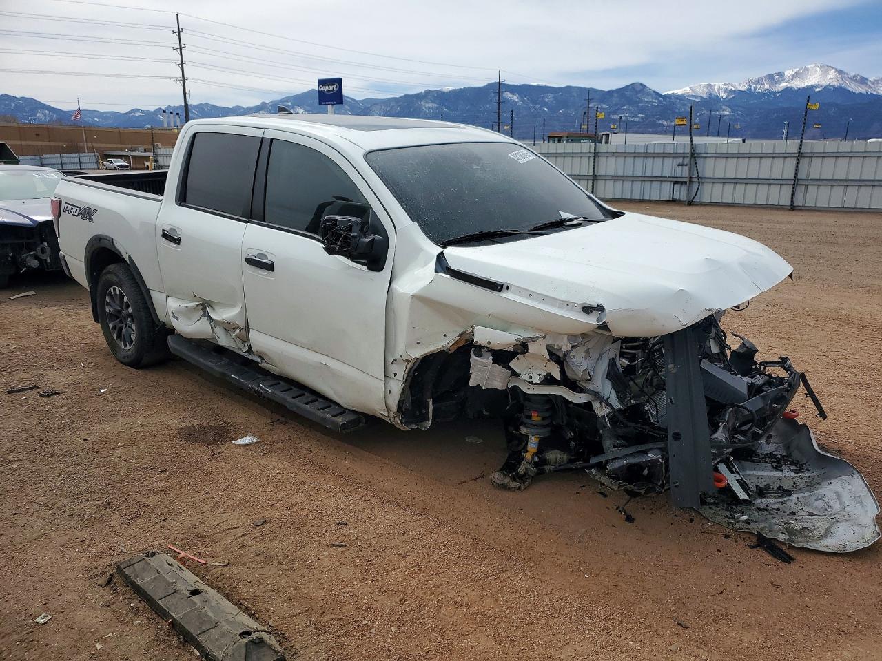 Nissan Titan Pro-4x