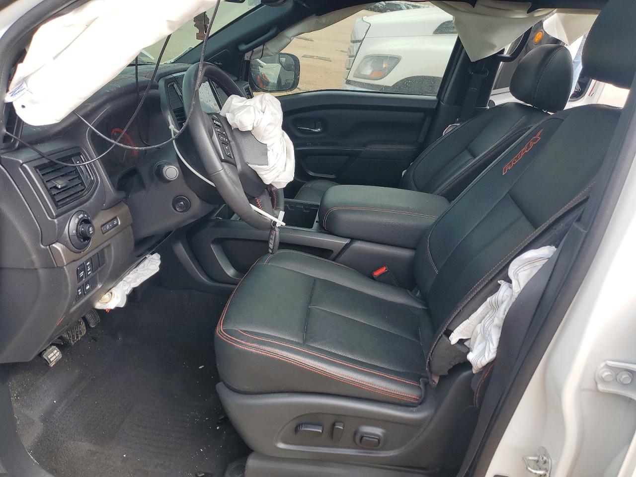 Nissan Titan Pro-4x