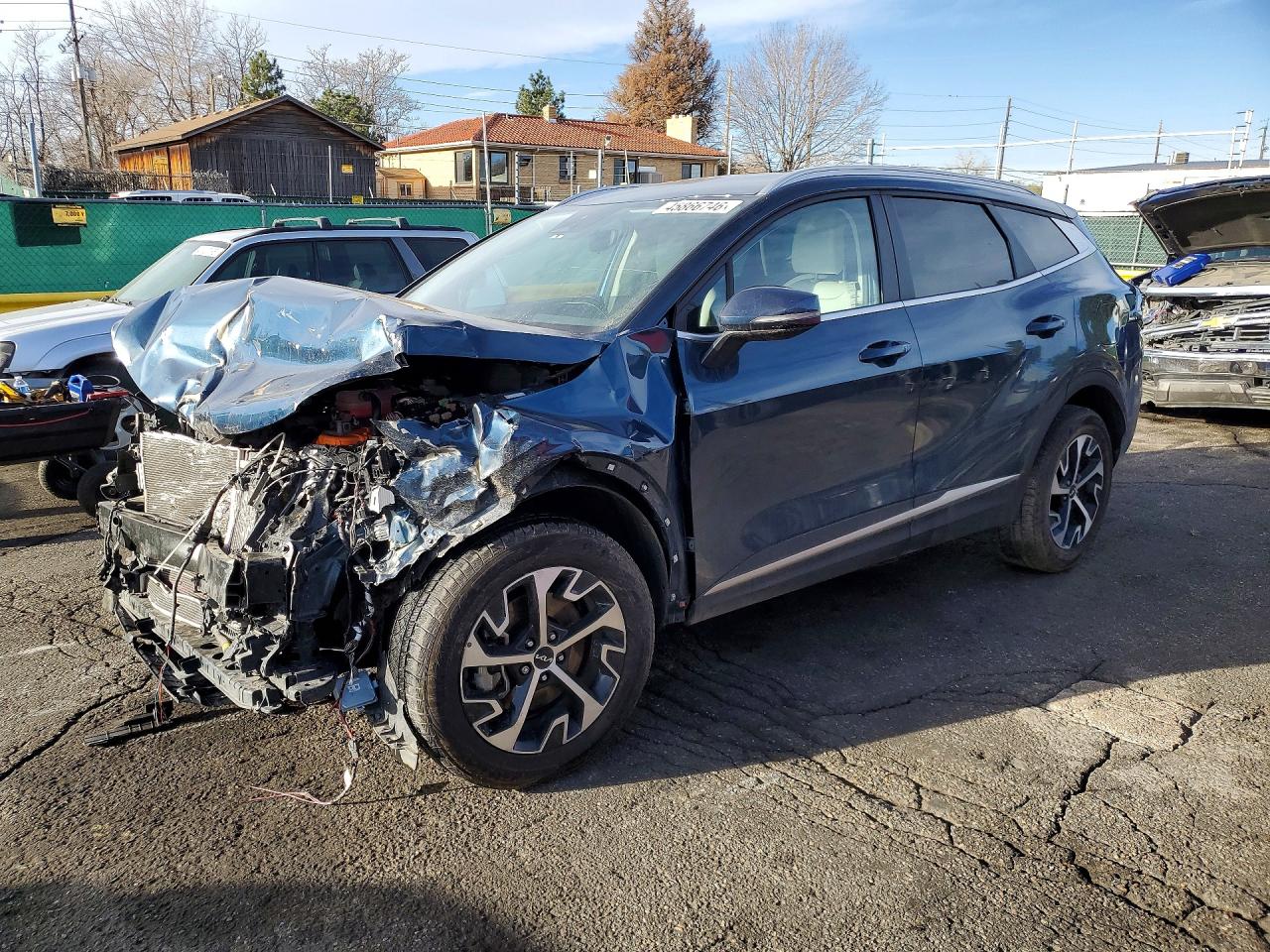 Salvage Kia Sportage Image