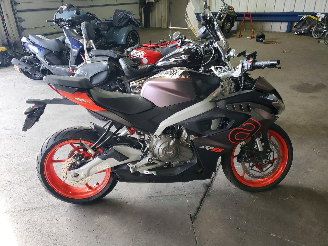 Salvage Aprilia Motorcycle Image