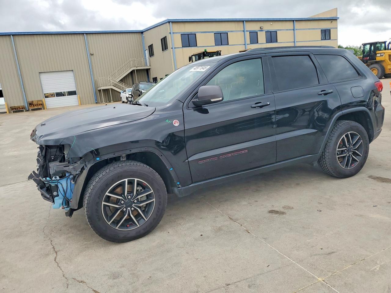 Salvage Jeep Cherokee Image