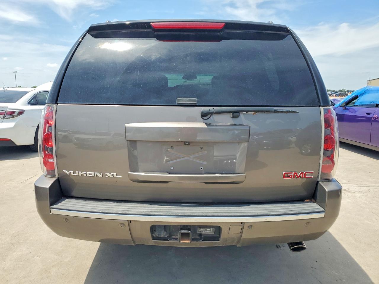 GMC Yukon Denali