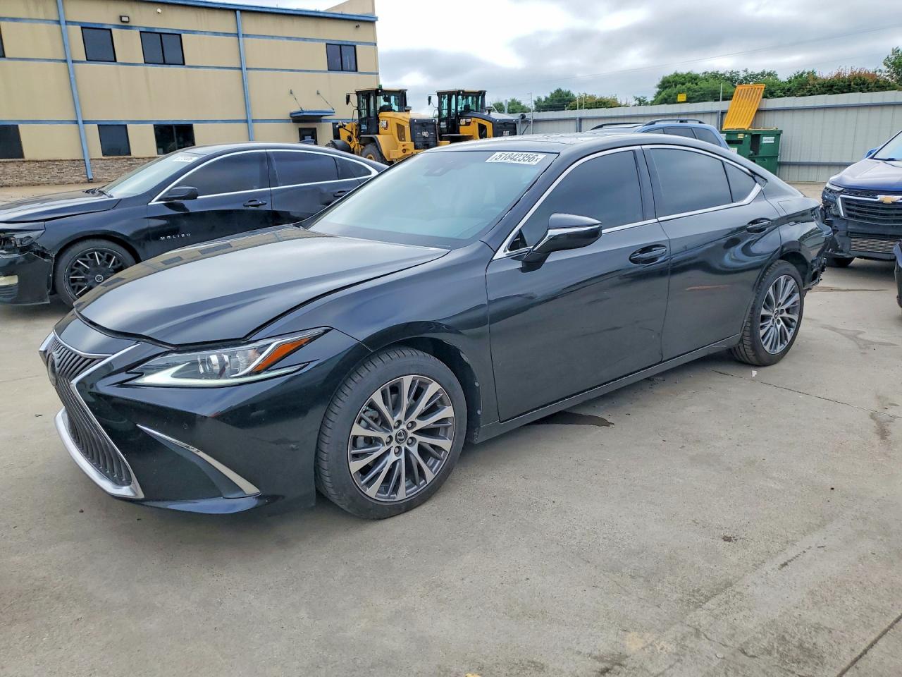 Salvage Lexus Es Image