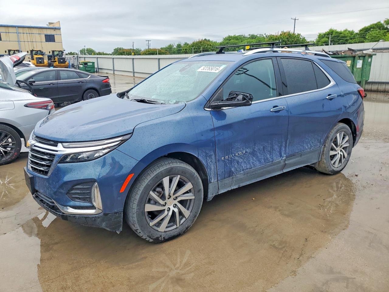 Salvage Chevrolet Equinox Image