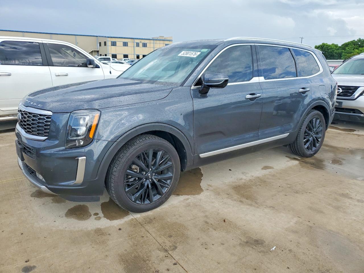 Salvage Kia Telluride Image