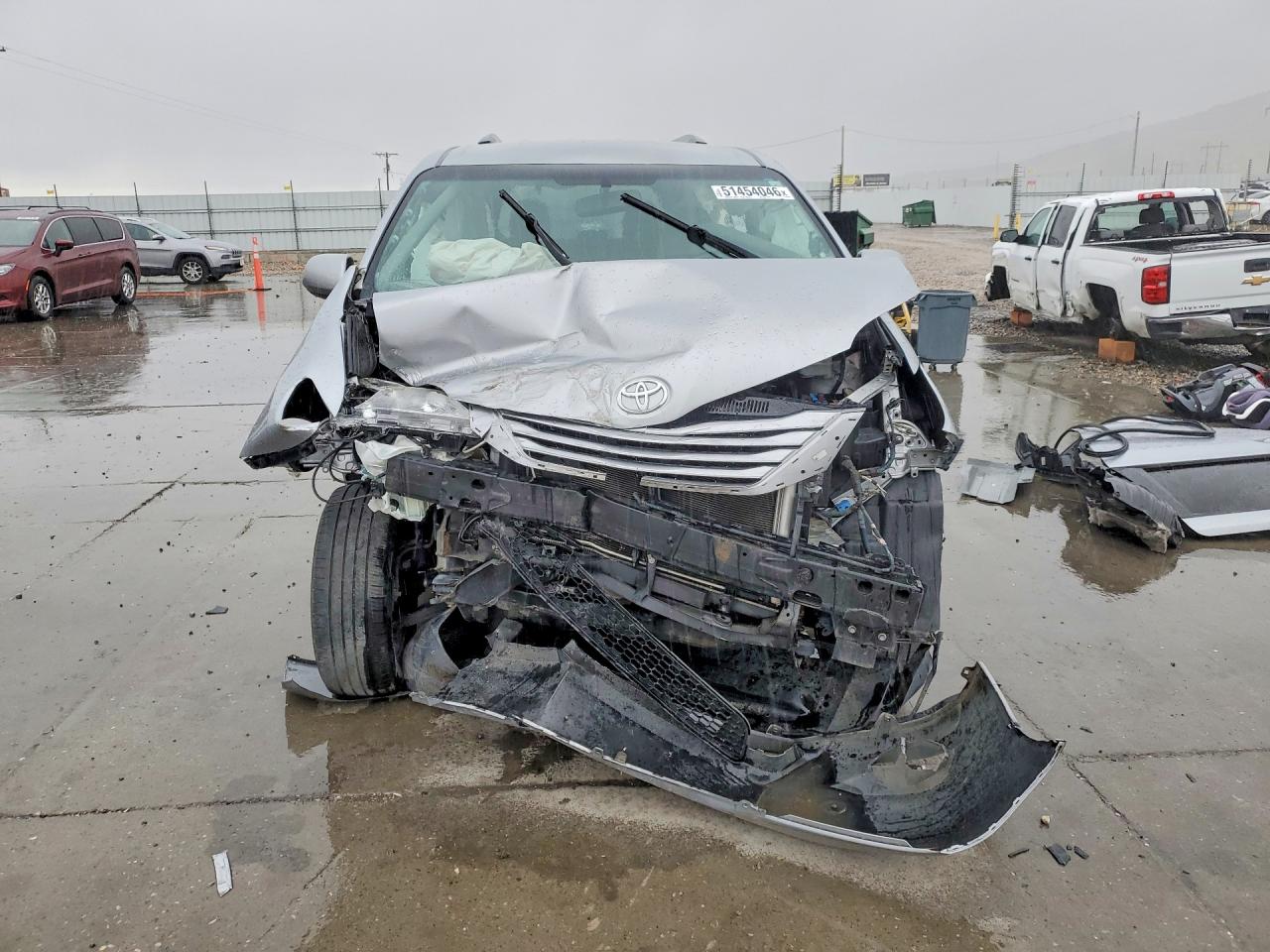 Toyota Sienna Le