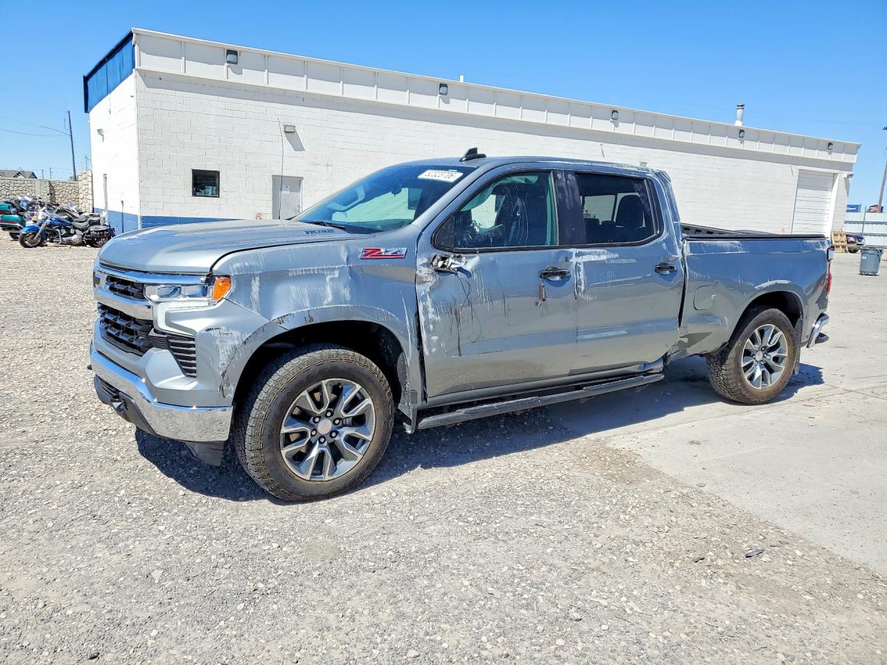 Salvage Chevrolet Silverado Image