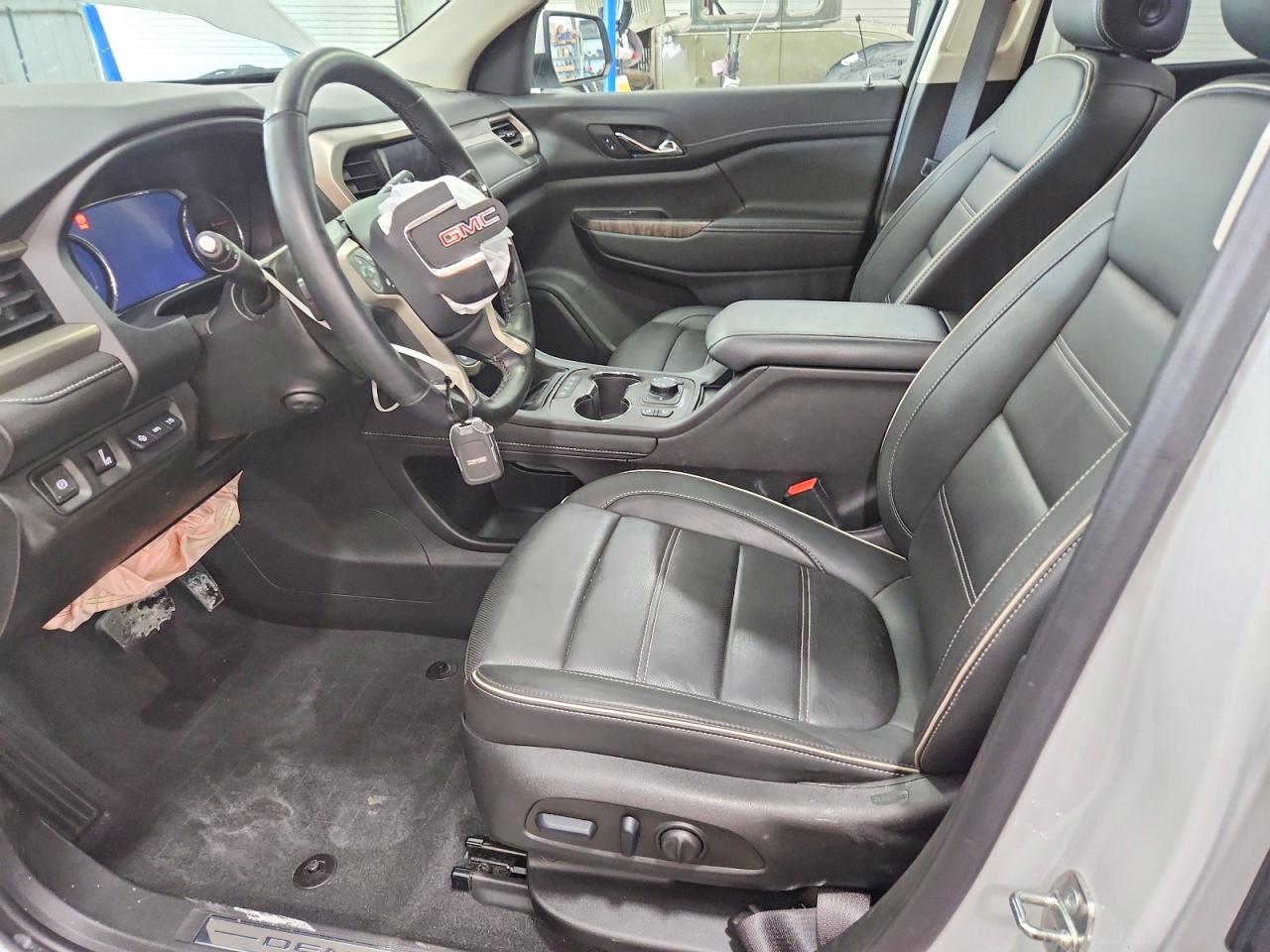 GMC Acadia Denali