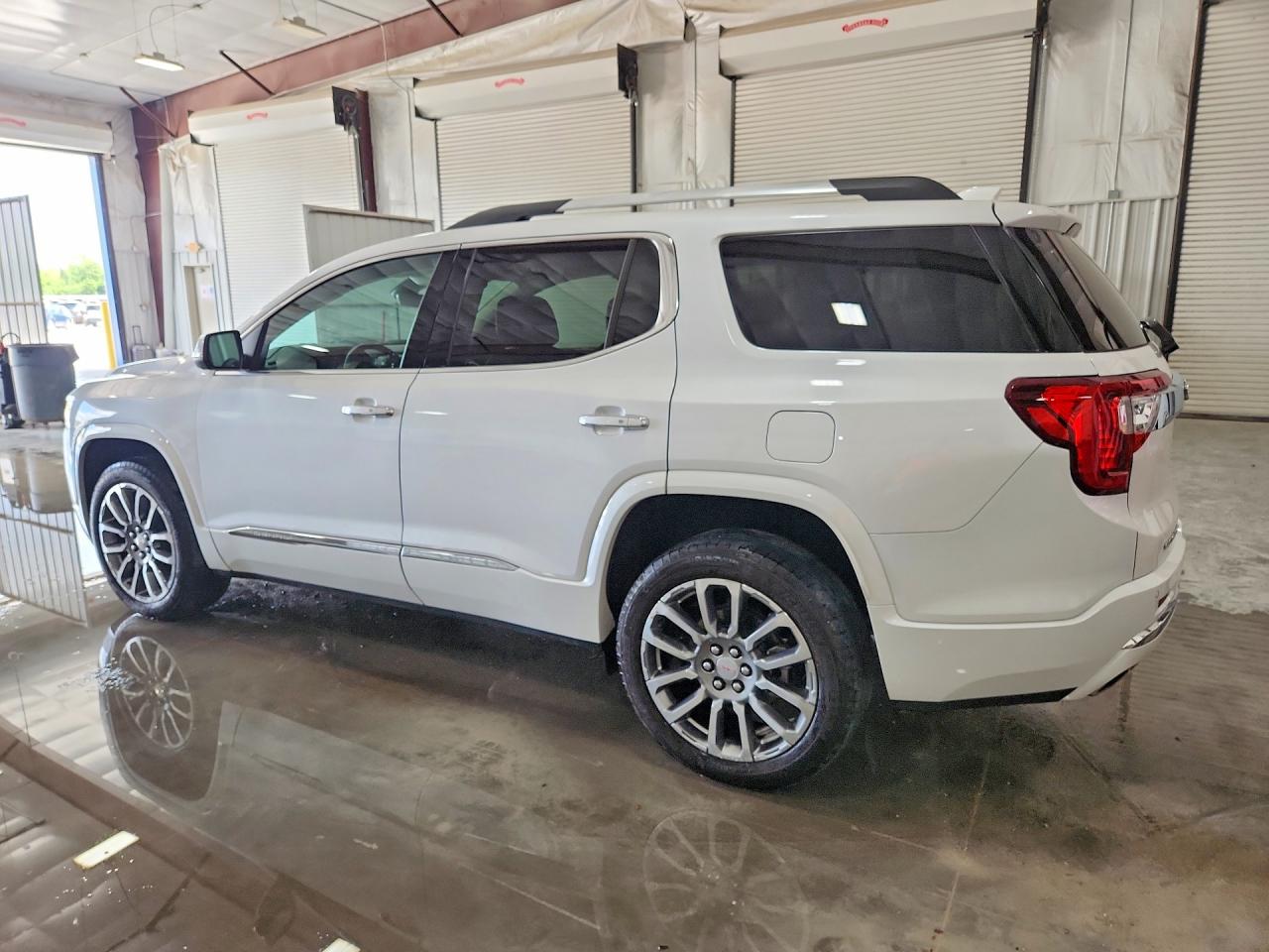 GMC Acadia Denali