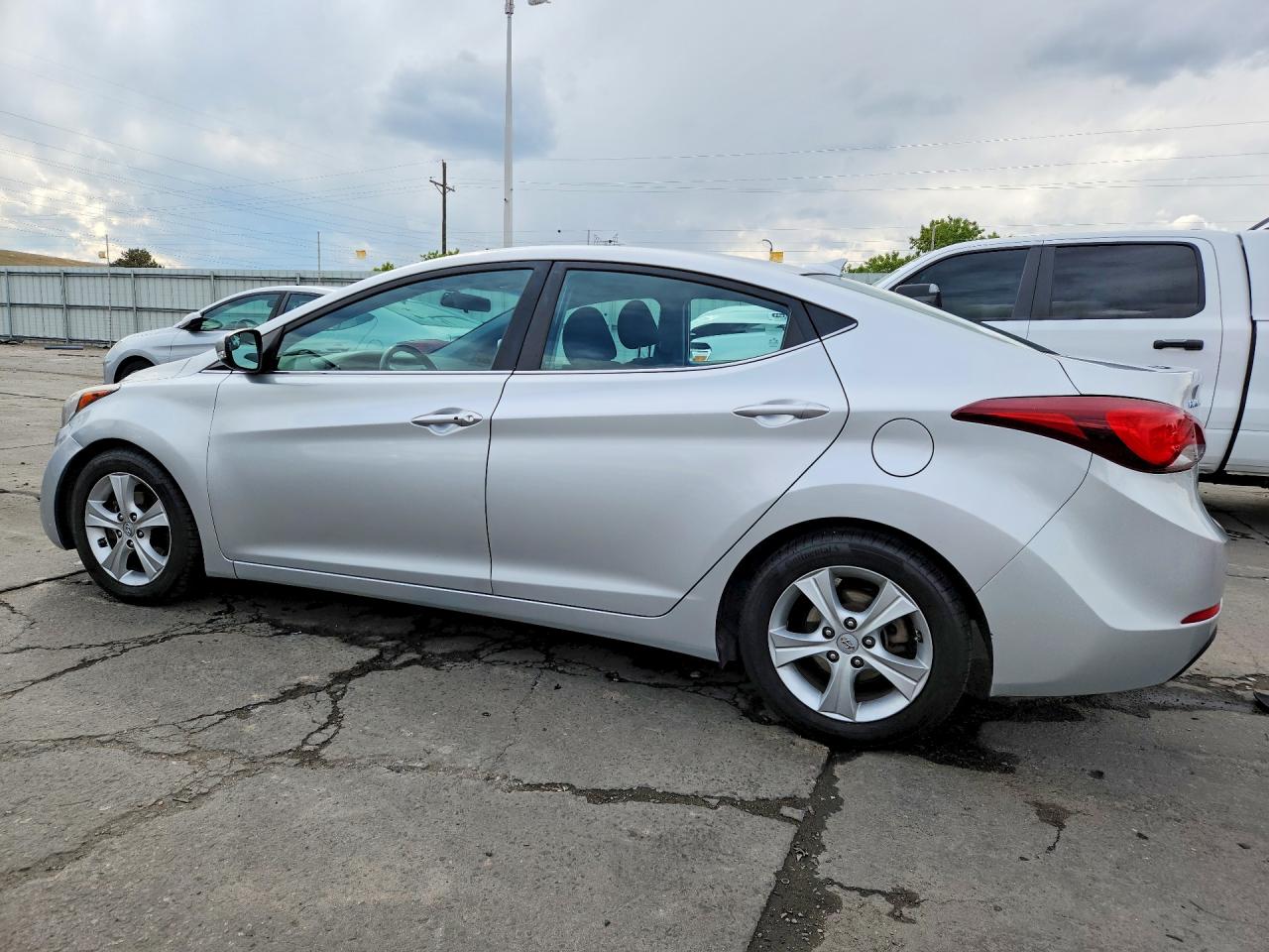 Hyundai ELANTRA Value Edition