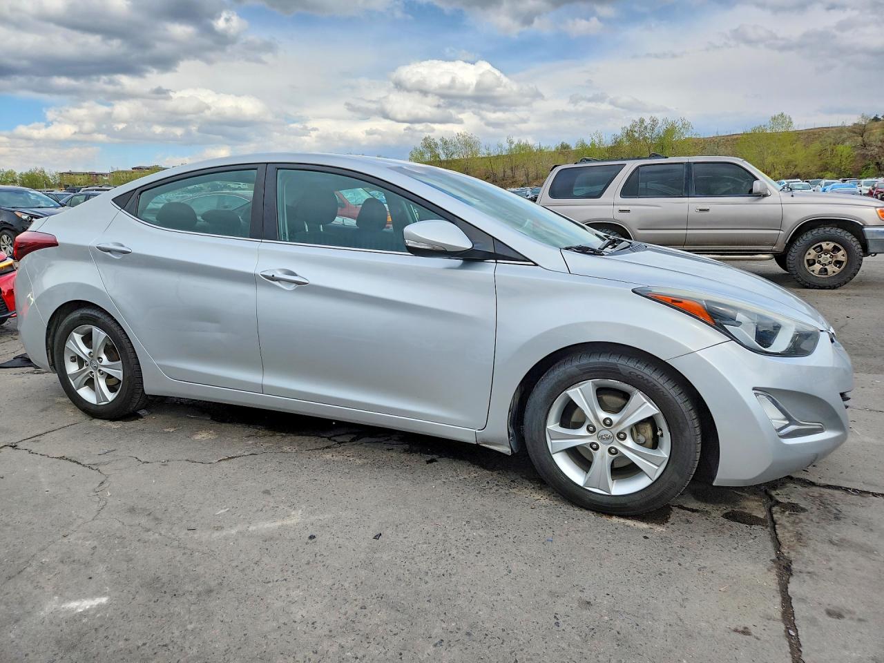 Hyundai ELANTRA Value Edition