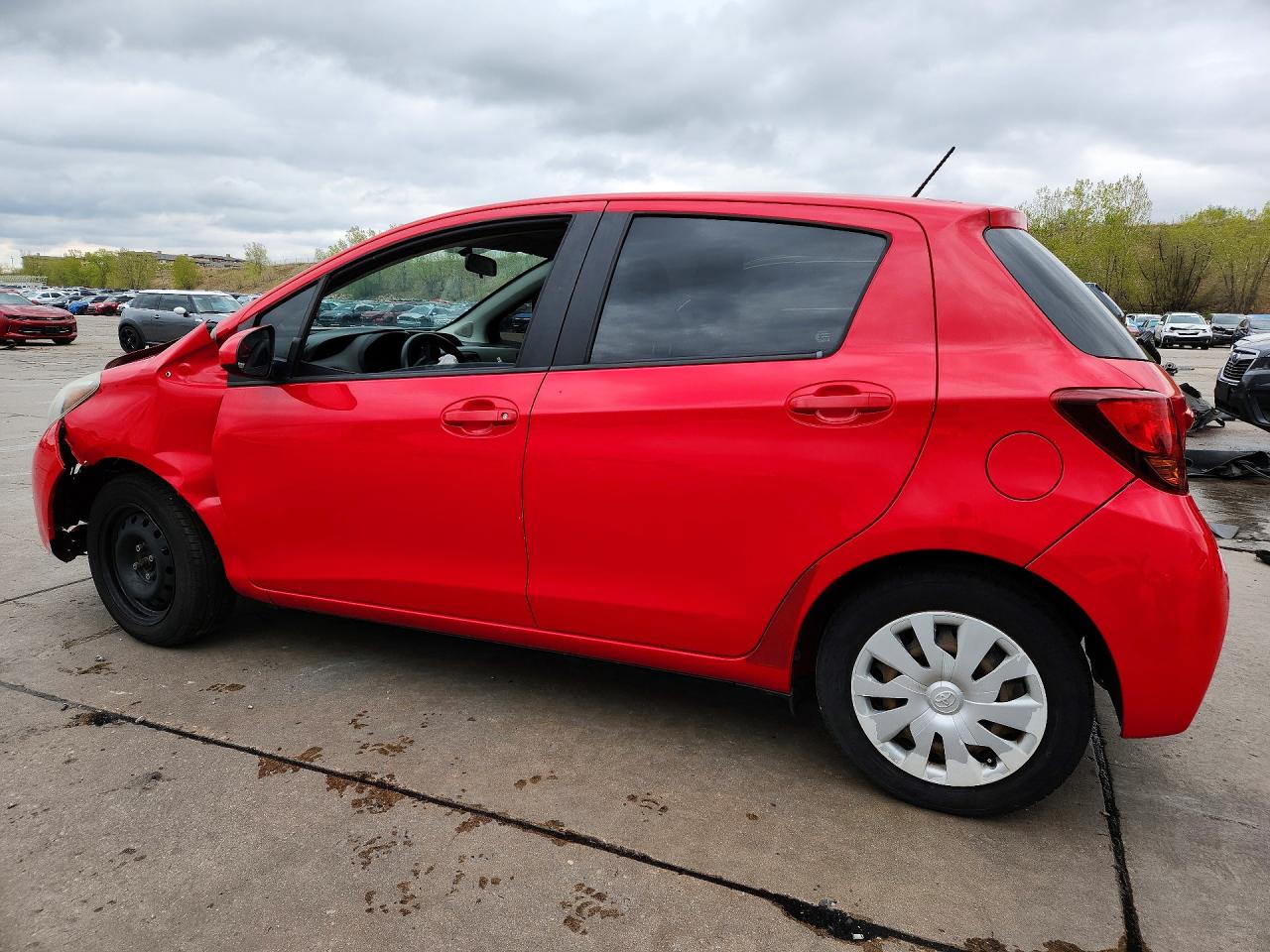 Toyota Yaris 5-door L