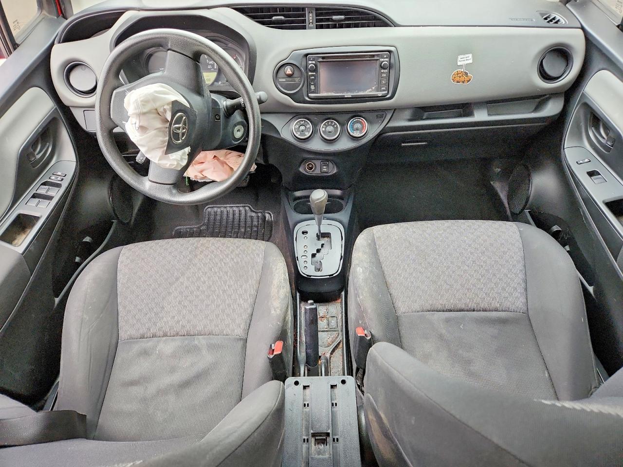 Toyota Yaris 5-door L