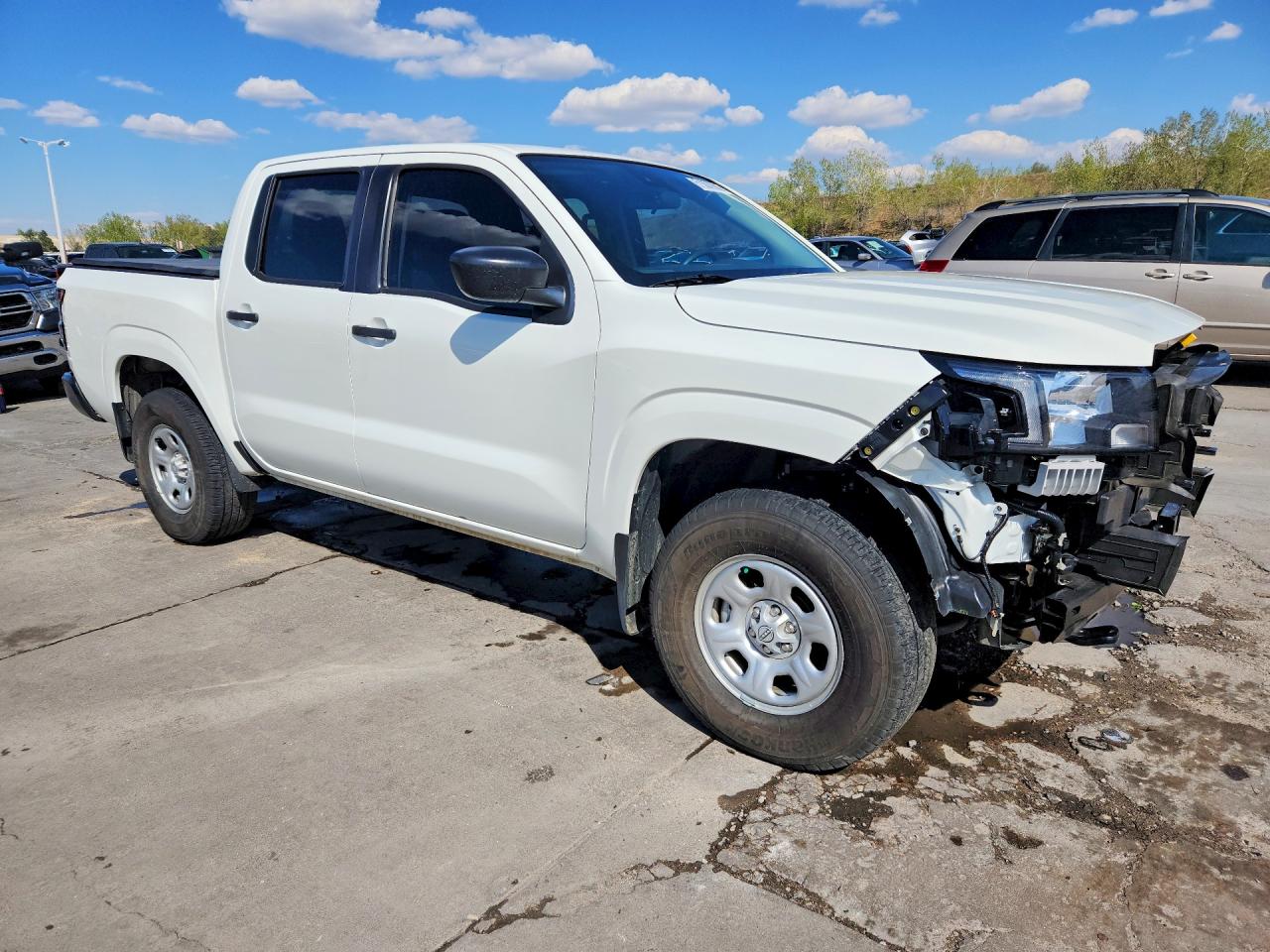 Nissan Frontier S