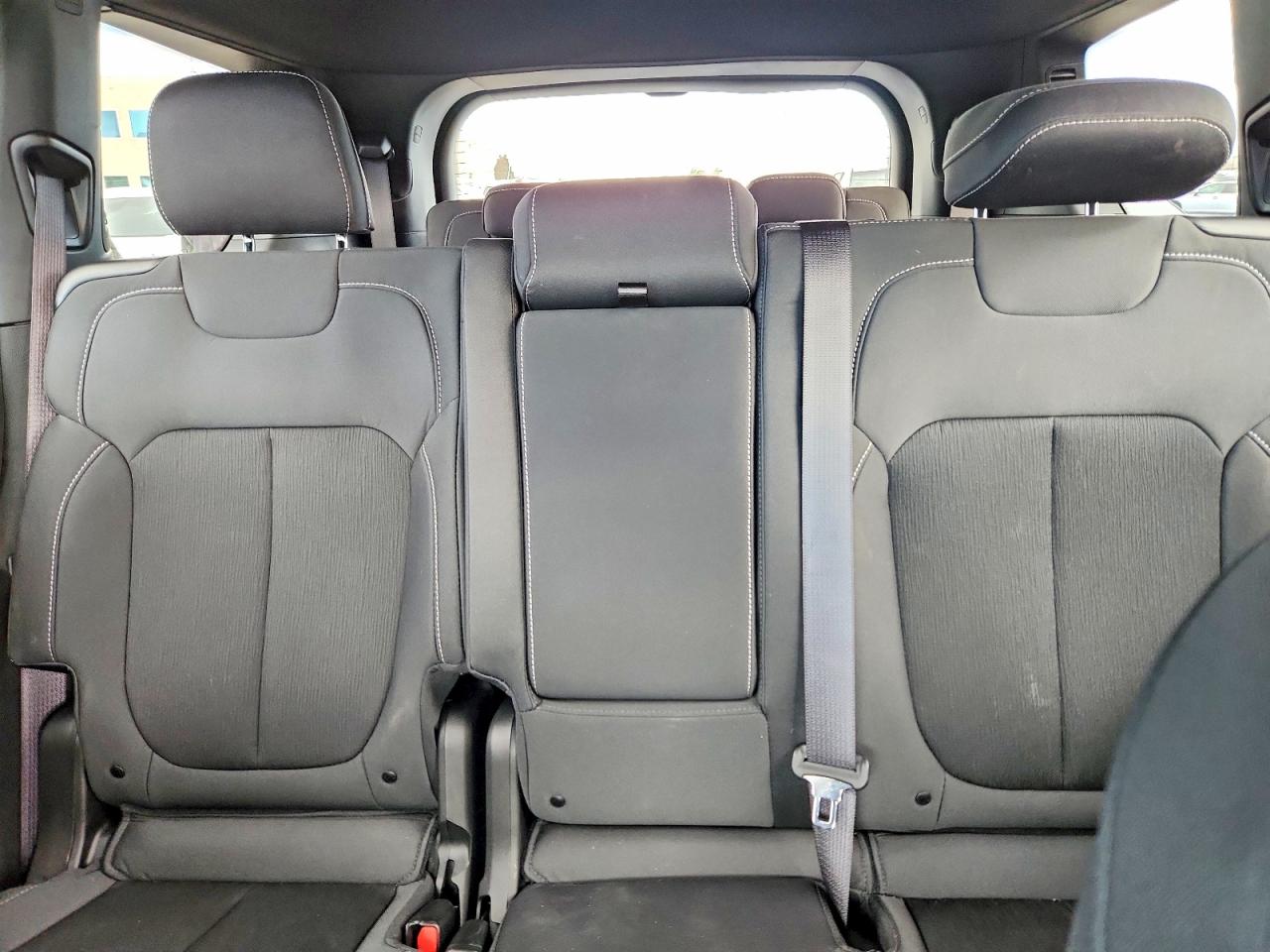 Jeep Cherokee L Laredo
