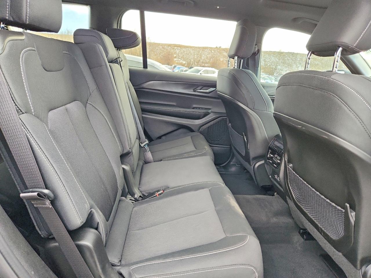 Jeep Cherokee L Laredo