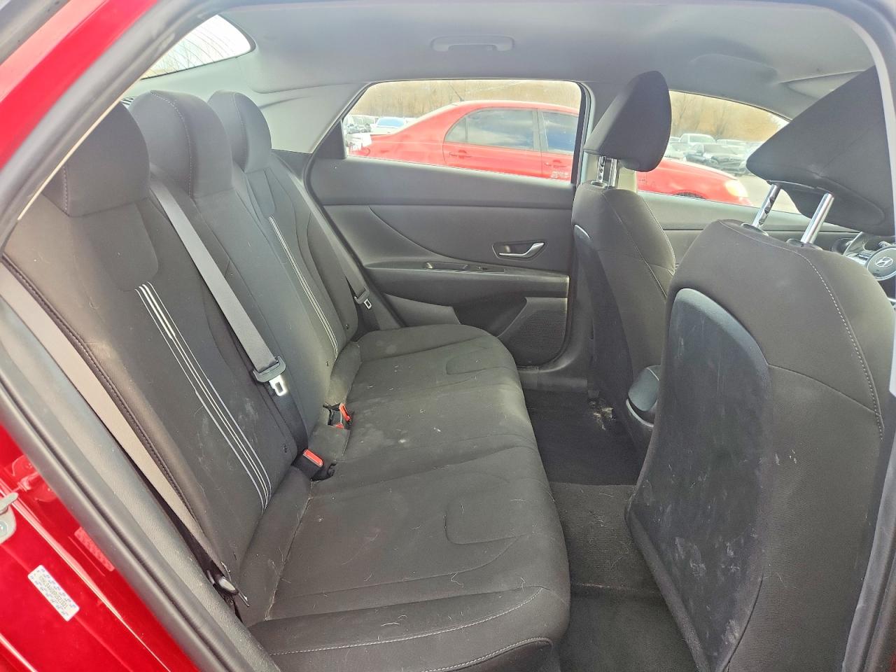 Hyundai ELANTRA Sel