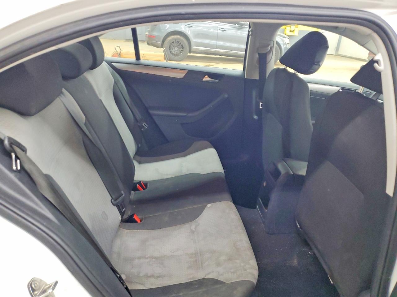 Volkswagen Jetta S