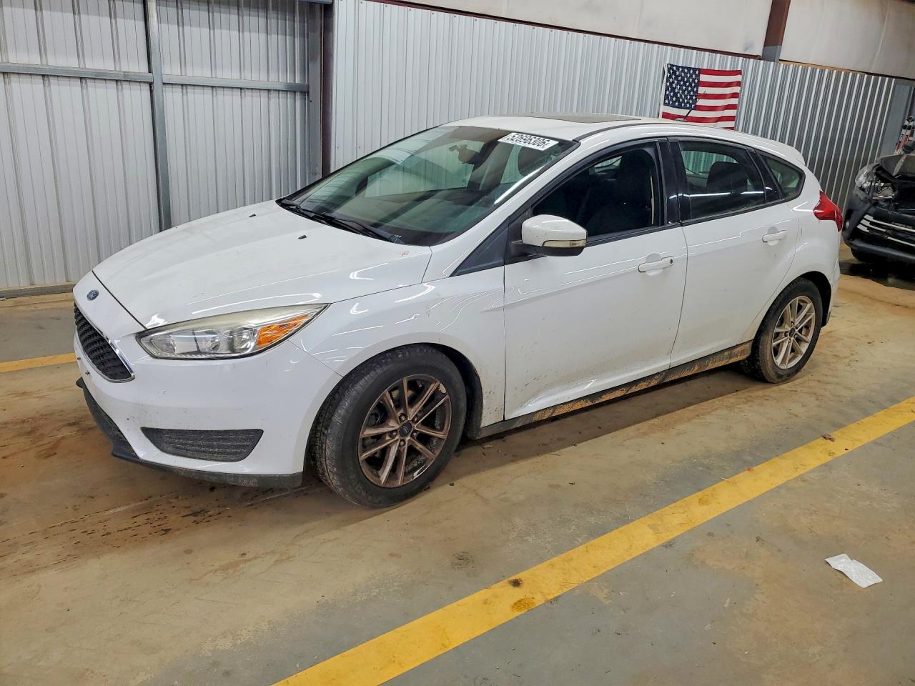 Salvage Ford Focus Image