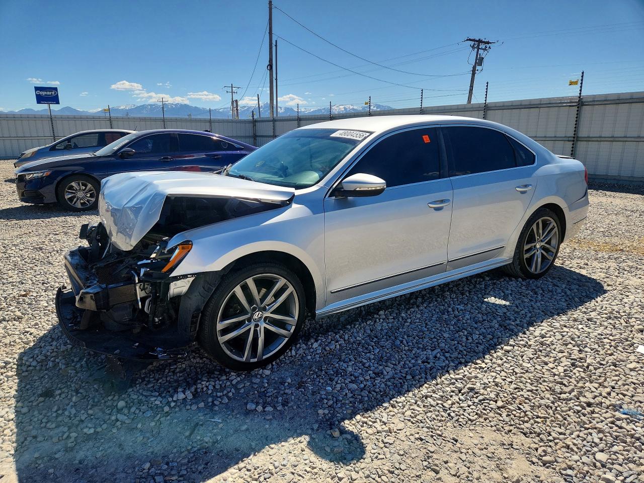 Salvage Volkswagen Passat Image