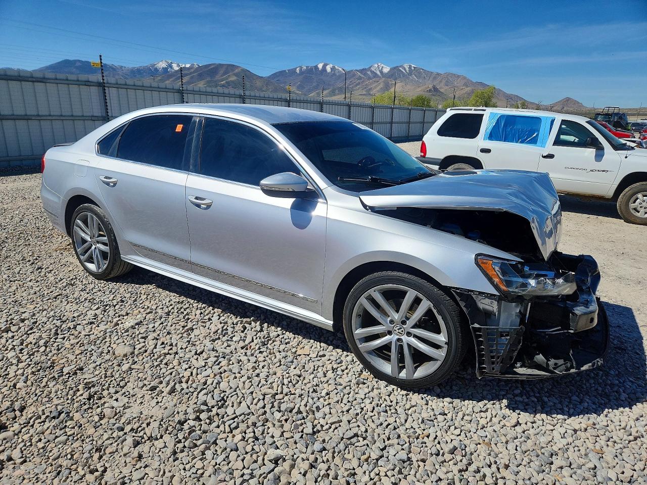 Volkswagen Passat S