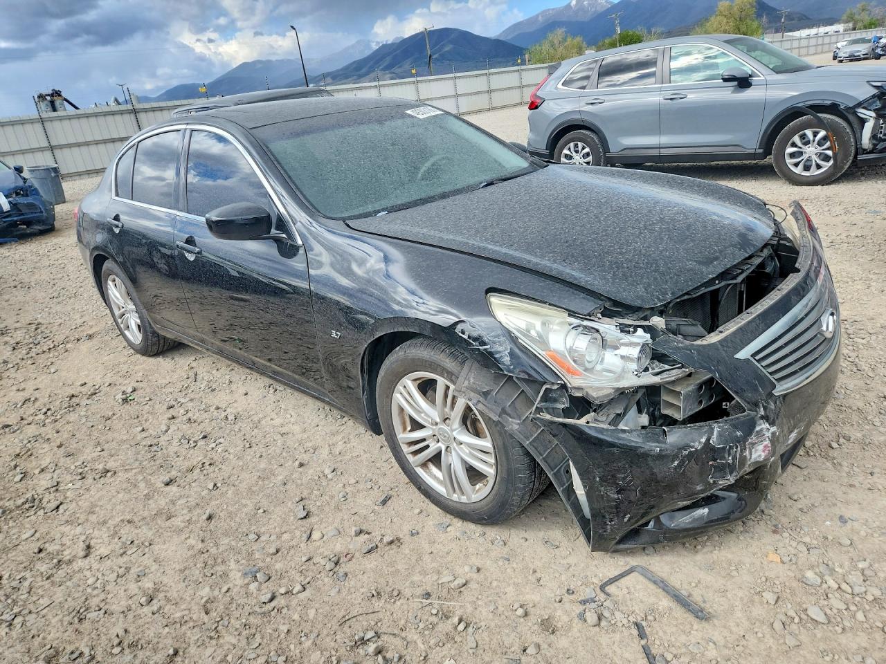 INFINITI Q40 Base