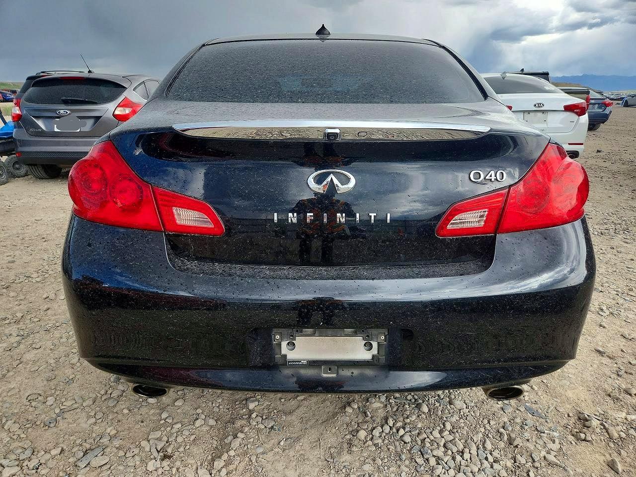 INFINITI Q40 Base