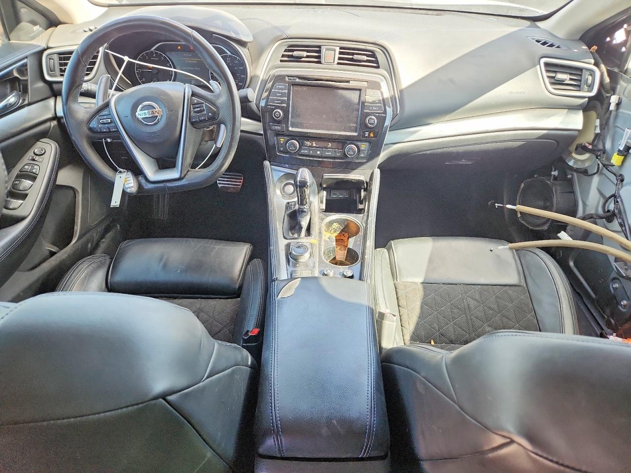 Nissan Maxima